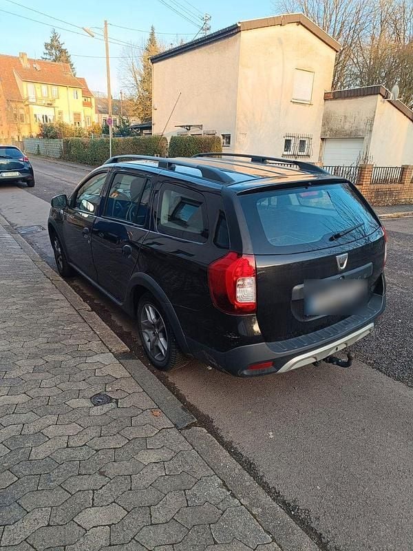Gebraucht Dacia Logan MCV Stepway 101 PS (74 kW) 2020 Schwarz Kombi