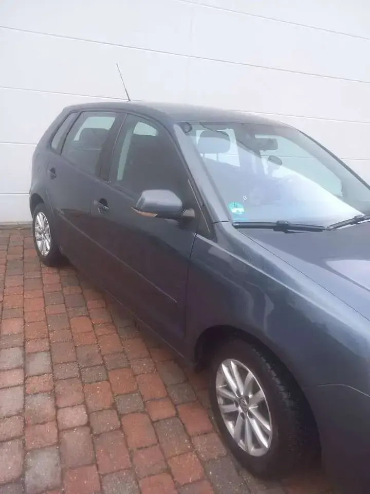 Gebraucht VW Polo Edition 60 PS (44 kW) 2009 Schwarz Kleinwagen