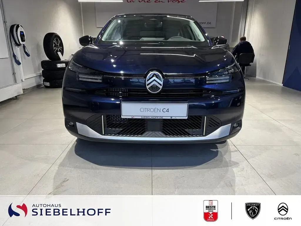 Neu Citroën C4 Business Class 136 PS (100 kW) 2026 Blau SUV