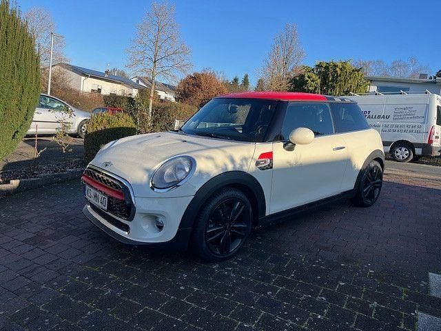 Gebraucht Mini John Cooper Works Pepper 102 PS (75 kW) 2016 Weiß Kleinwagen
