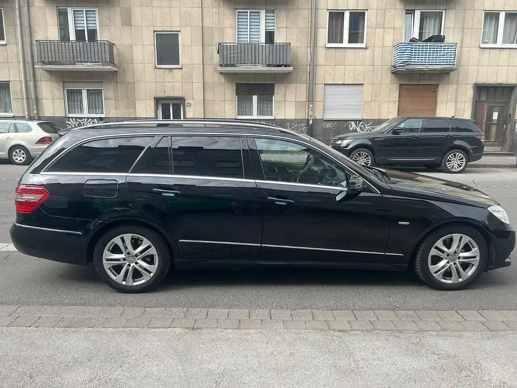 Gebraucht Mercedes 250 204 PS (150 kW) 2011 Schwarz Limousine