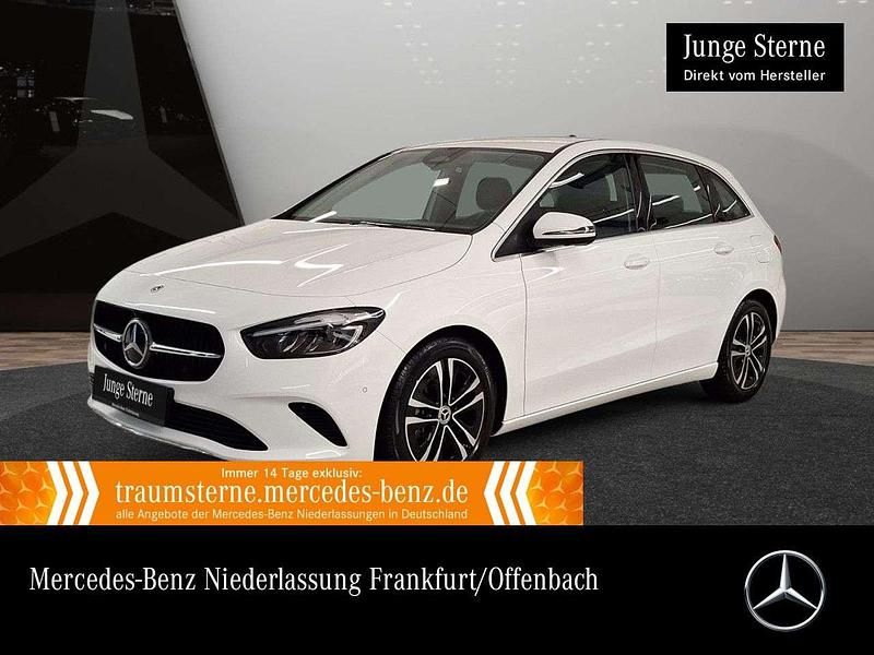 Gebraucht Mercedes B180 Advanced 136 PS (100 kW) 2024 Weiß Van / Kleinbus