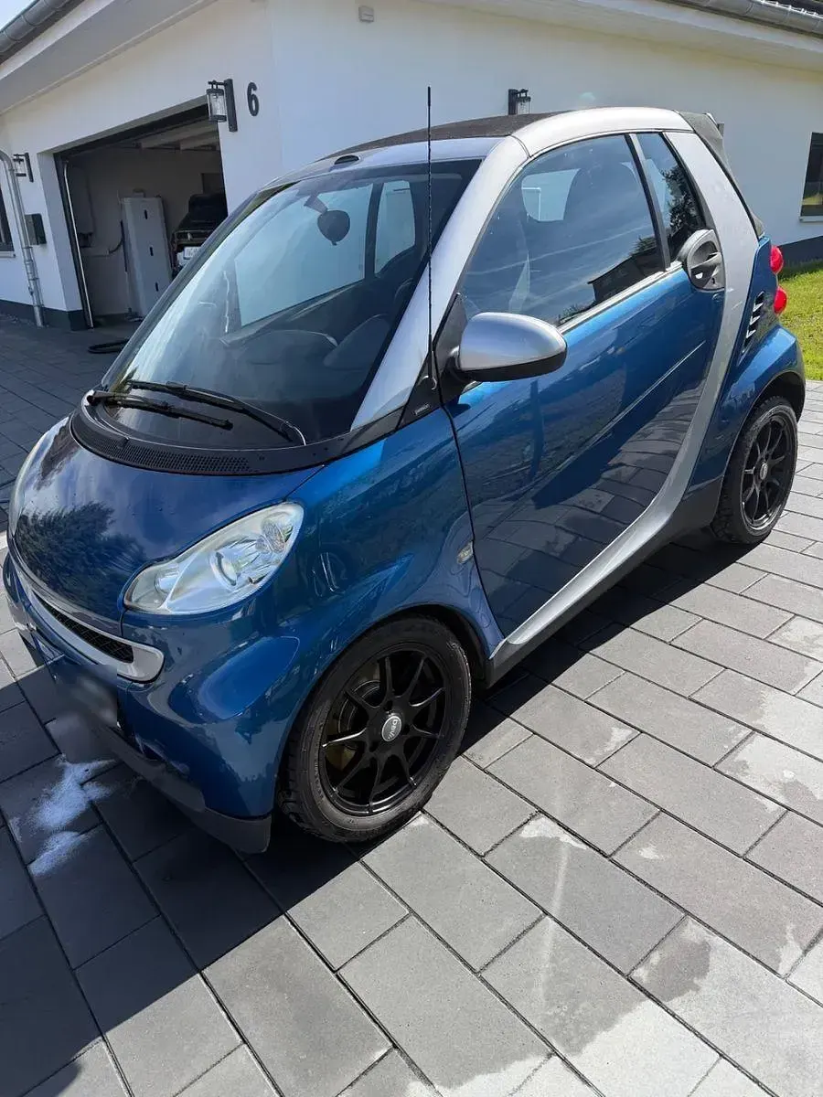 Gebraucht Smart ForTwo Cabrio Passion 71 PS (52 kW) 2010 Blau Cabrio