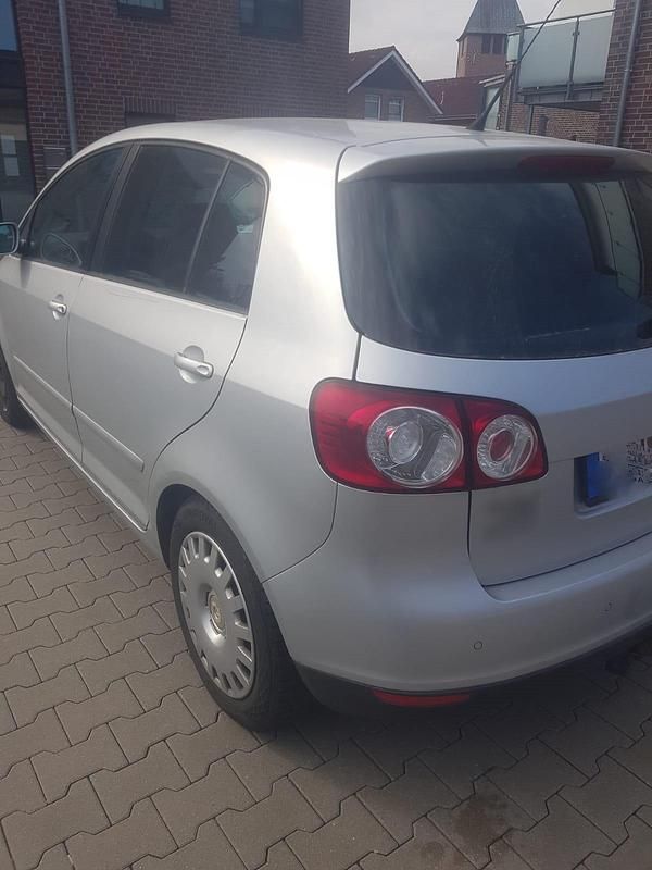 Gebraucht VW Golf Plus Cross 102 PS (75 kW) 2007 Silber Van / Kleinbus