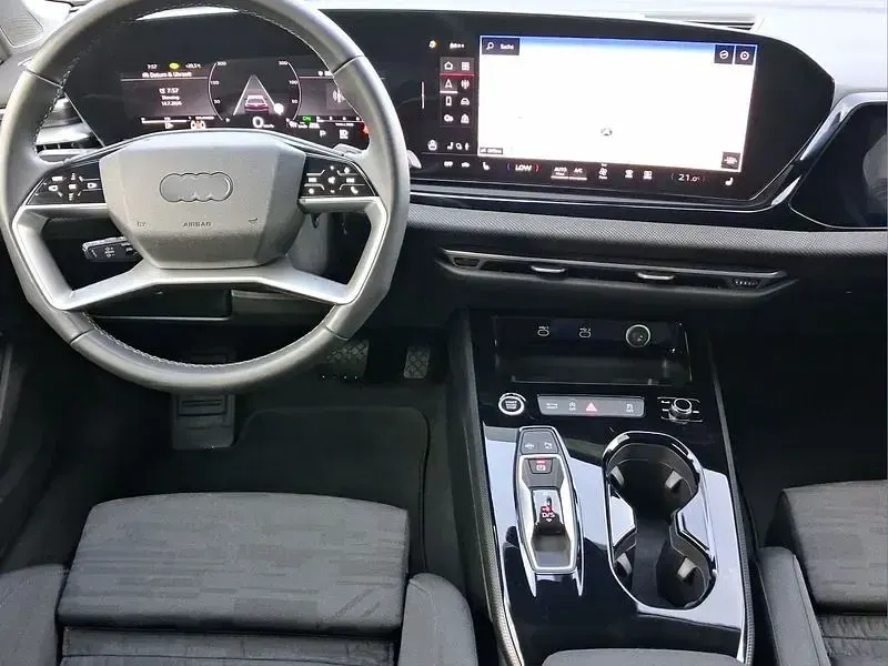Gebraucht Audi A5 204 PS (150 kW) 2025 Schwarz Limousine
