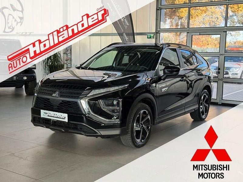 Schwarz Gebraucht 2022 Mitsubishi Eclipse Cross Basis SUV | 22.740 € (Superpreis) - Bild 1/3