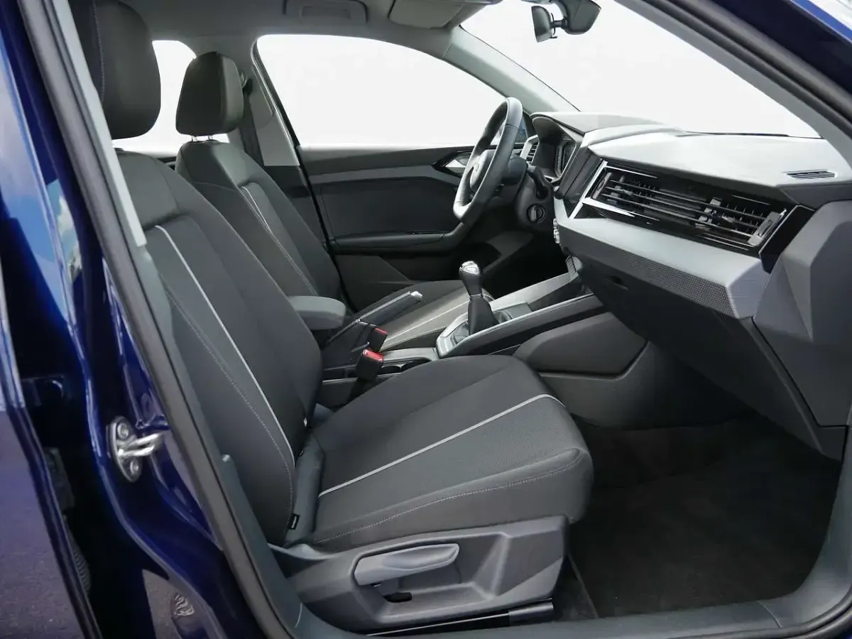 Gebraucht Audi A1 Advanced 95 PS (69 kW) 2025 Navarrablau metallic SUV