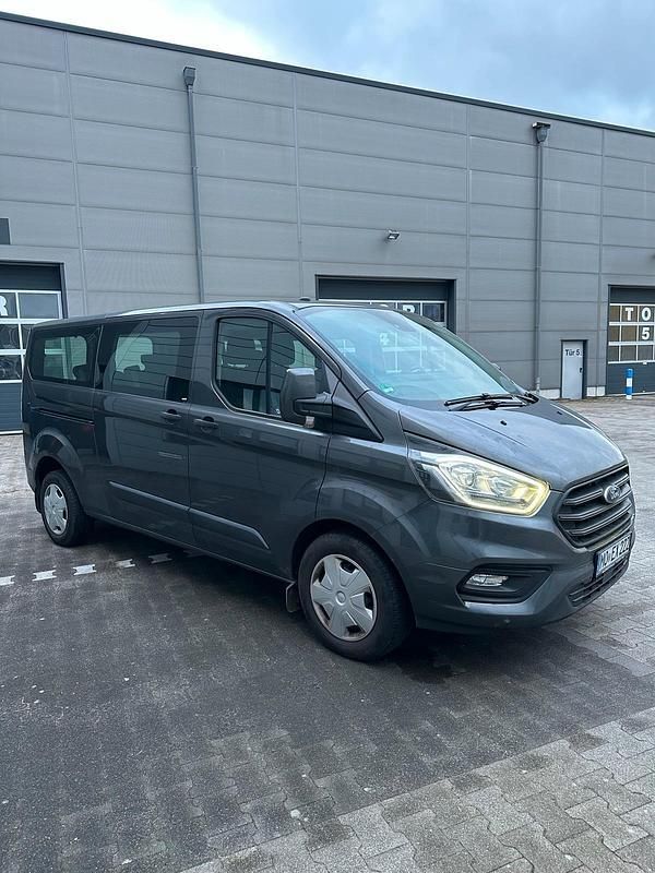 Grau Gebraucht 2019 Ford Transit Custom Trend Van / Kleinbus | 26.400 € (Etwas zu teuer) - Bild 1/4