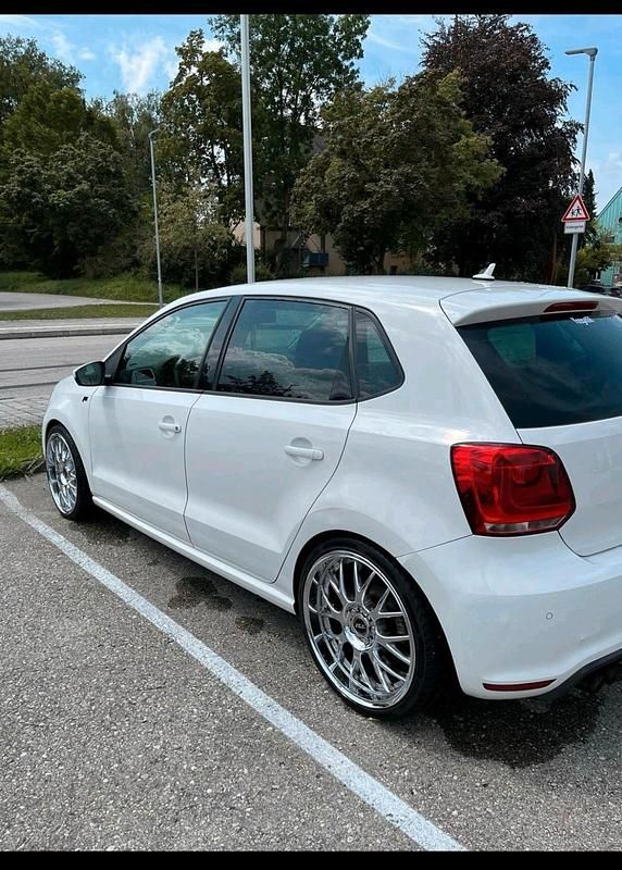 Weiß Gebraucht 2010 VW Polo R Kleinwagen | 3.000 € (Guter Preis) - Bild 1/4