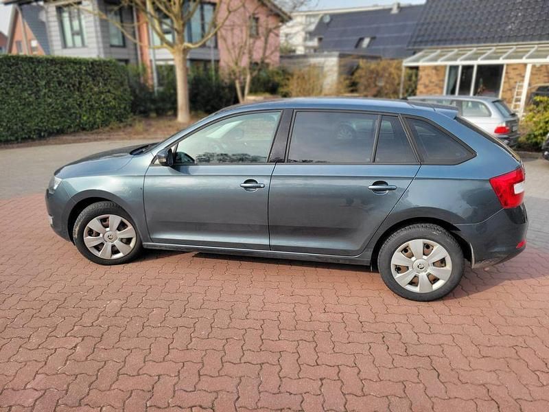 Gebraucht Skoda Rapid Ambition 90 PS (66 kW) 2016 Grau Kleinwagen