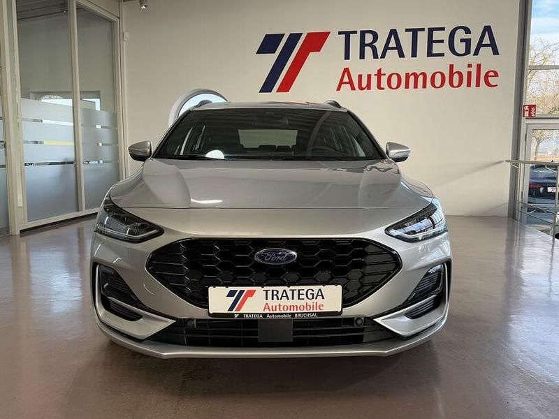 Gebraucht Ford Focus ST-Line X 155 PS (114 kW) 2024 Moondust silver metallic Kombi