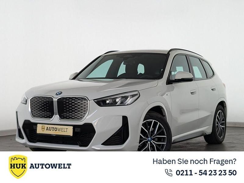 Weiß Gebraucht 2024 BMW iX1 M Sport SUV | 44.260 € (Fairer Preis) - Bild 1/3