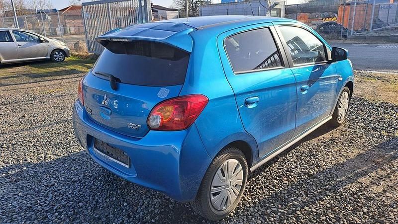 Gebraucht Mitsubishi Space Star 80 PS (58 kW) 2013 Blau Van / Kleinbus