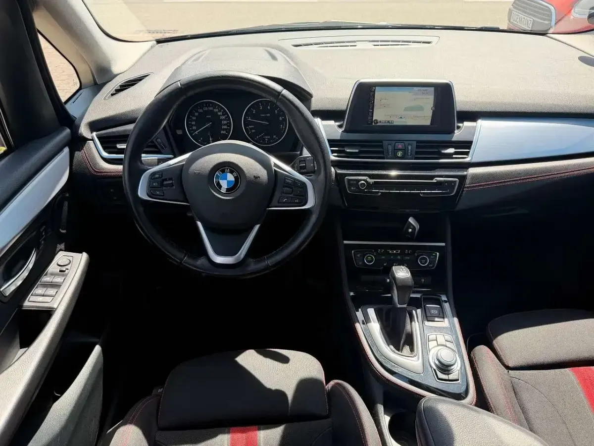 Gebraucht BMW 220 Sport Line 192 PS (141 kW) 2015 Schwarz Van / Kleinbus