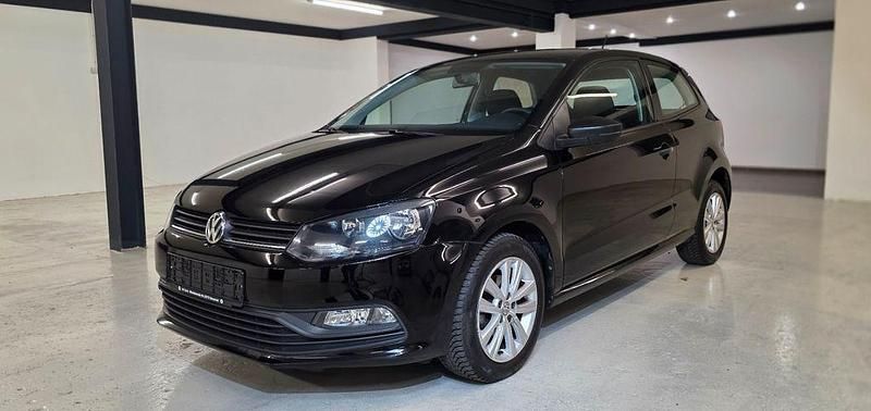 Schwarz Gebraucht 2015 VW Polo Trendline Kleinwagen | 8.499 € (Fairer Preis) - Bild 1/4