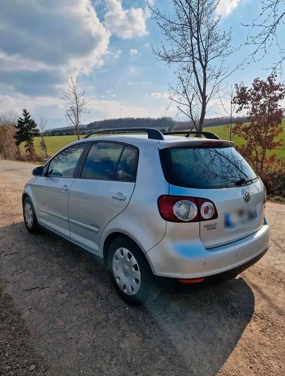 Gebraucht VW Golf 140 PS (102 kW) 2008 Silber Van / Kleinbus