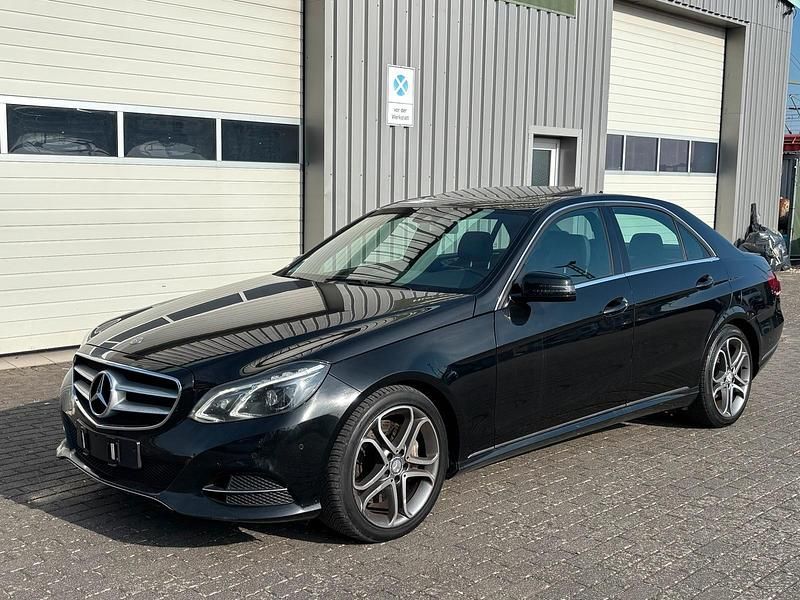 Gebraucht Mercedes E350 258 PS (189 kW) 2014 Schwarz Limousine