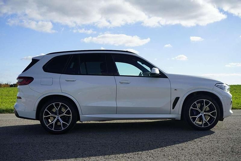 Gebraucht BMW X5 M 530 PS (389 kW) 2021 Mineralweiss SUV