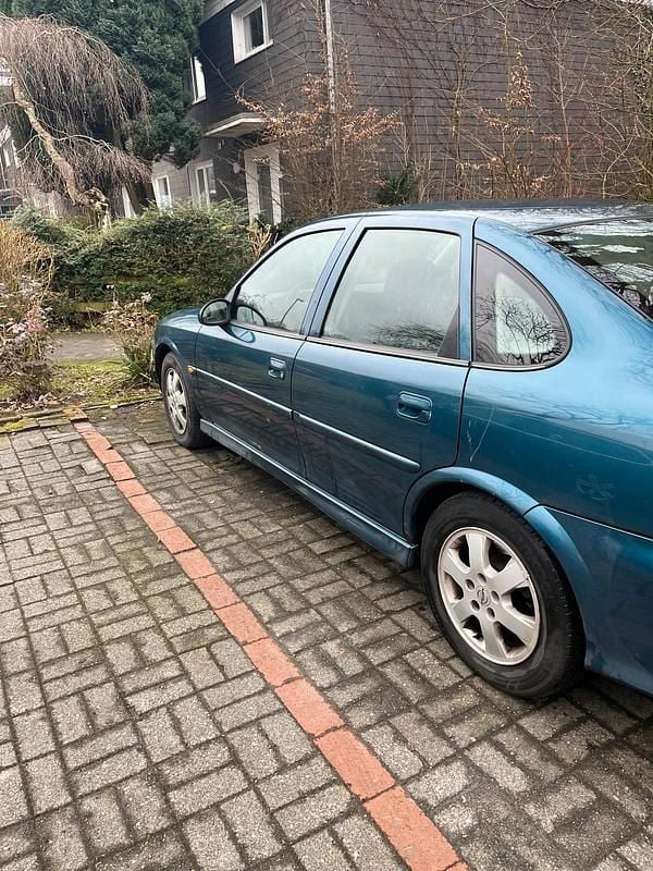 Gebraucht Opel Vectra 105 PS (77 kW) 2001 Blau Limousine