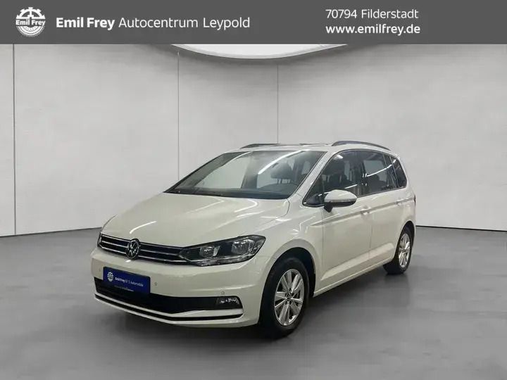 Deep black pearlescent Gebraucht 2023 VW Touran Comfortline Van / Kleinbus | 31.826 € (Fairer Preis) - Bild 1/2