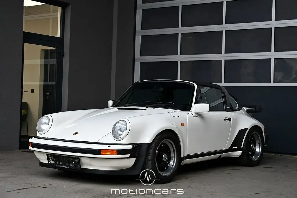Second-hand Porsche 911 330 CP (242 kW) 1983 Alb Cabrio
