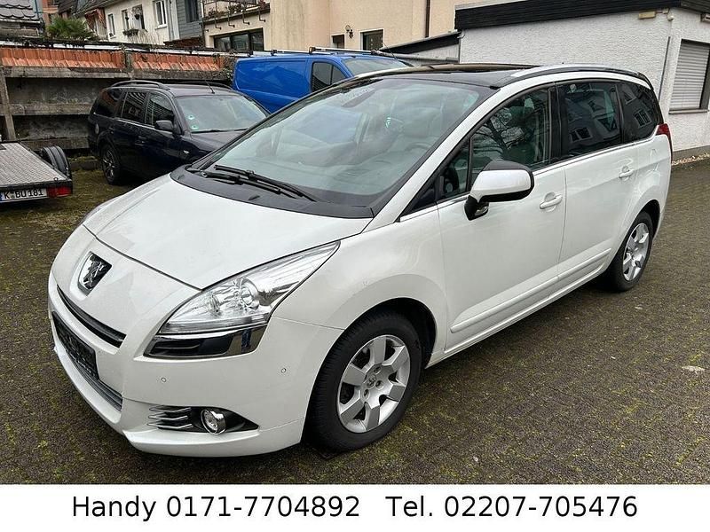 Gebraucht Peugeot 5008 156 PS (114 kW) 2010 Weiß Van / Kleinbus