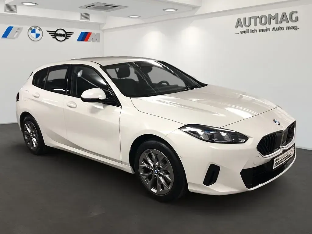 Gebraucht BMW 120 Efficient Dynamics 156 PS (114 kW) 2025 Alpinweiss iii Kleinwagen