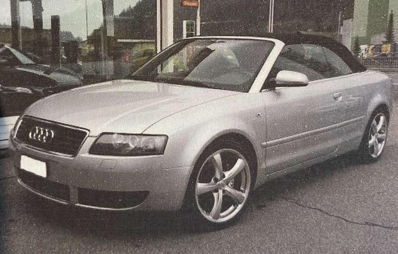 Silber Gebraucht 2003 Audi A4 Cabriolet Cabrio | 6.000 € (Etwas zu teuer) - Bild 1/1