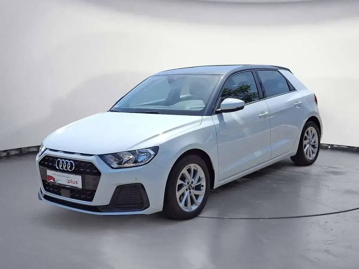 Gebraucht Audi A1 Advanced 110 PS (80 kW) 2021 Gletscherweiß metallic/manhatt SUV