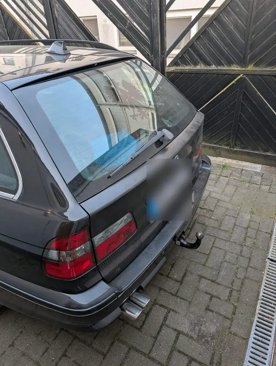 Gebraucht BMW 525 193 PS (141 kW) 2001 Schwarz Kombi