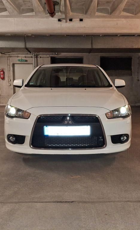 Gebraucht Mitsubishi Lancer 117 PS (86 kW) 2012 Weiß Limousine