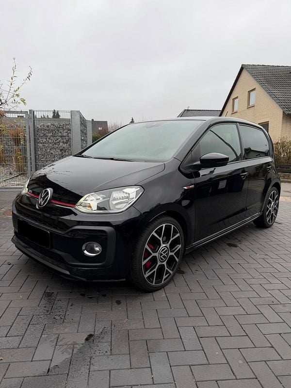 Schwarz Gebraucht 2020 VW up! Beats Kleinwagen | 14.000 € - Bild 1/4