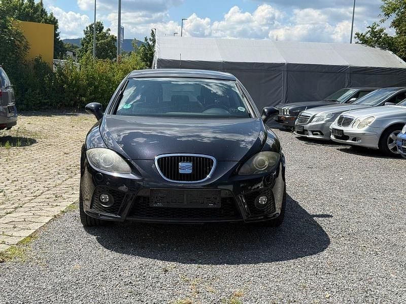 Schwarz Gebraucht 2008 Seat Leon Comfort Limousine | 2.999 € (Guter Preis) - Bild 1/4