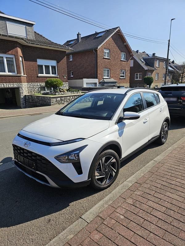 Gebraucht Hyundai Bayon Select 101 PS (74 kW) 2024 Weiß SUV