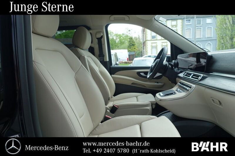 Gebraucht Mercedes V300 Avantgarde 237 PS (174 kW) 2024 Schwarz Van / Kleinbus