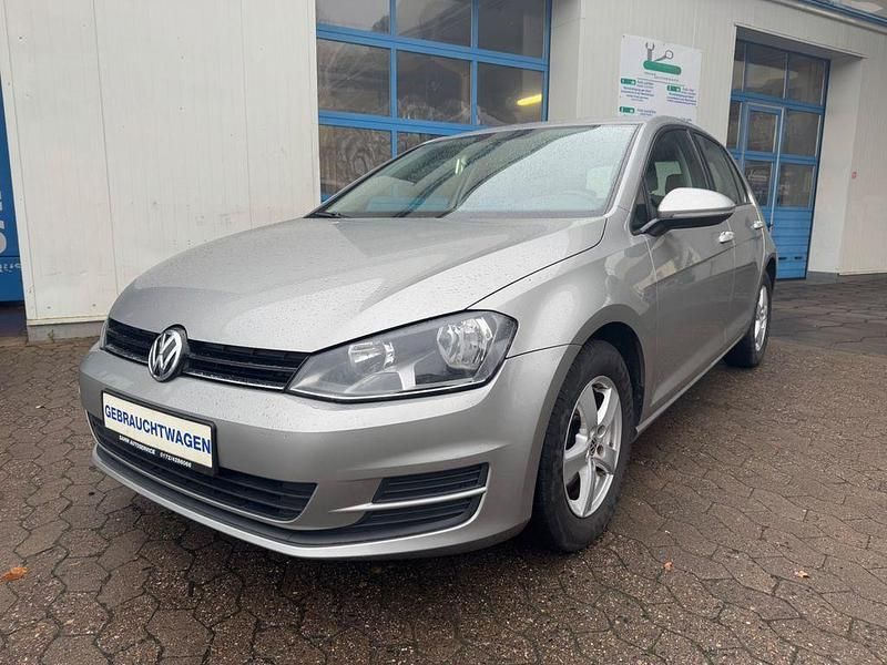 Silber Gebraucht 2014 VW Golf Trendline Limousine | 7.200 € (Fairer Preis) - Bild 1/4