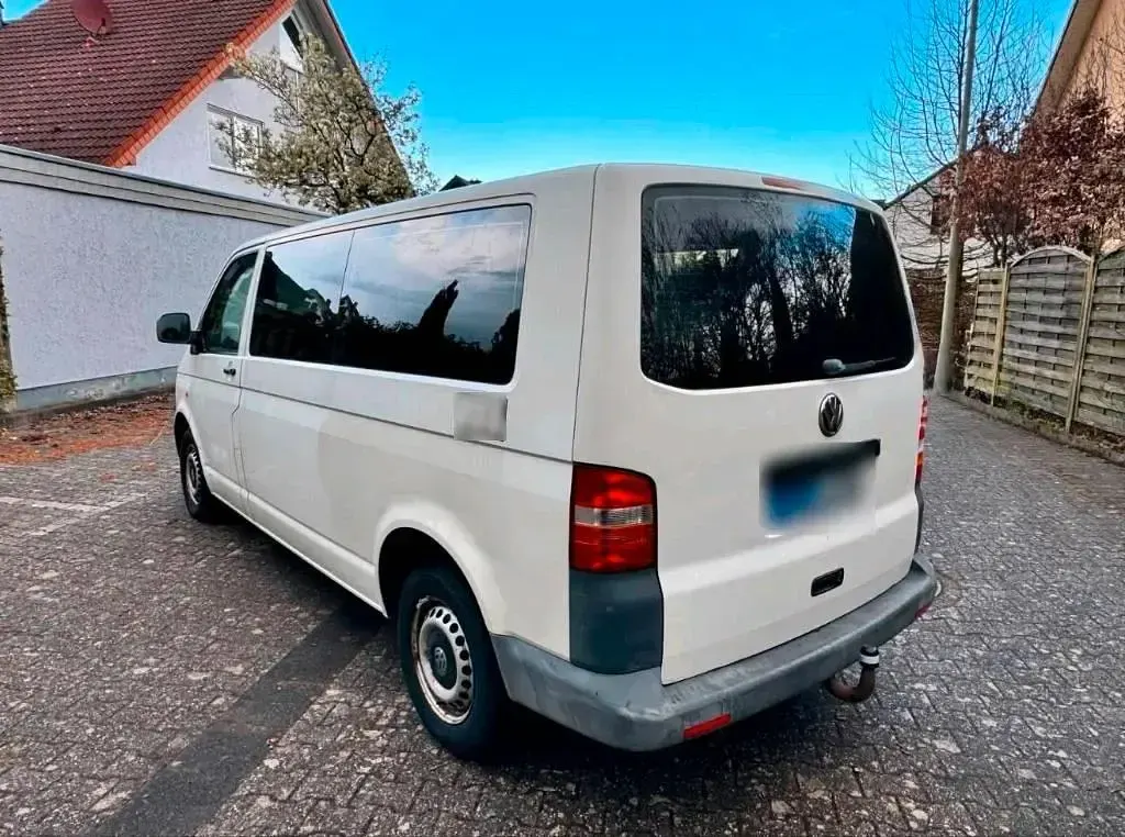 Gebraucht VW Caravelle 131 PS (96 kW) 2006 Weiß Van