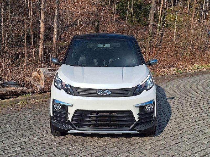 Gebraucht Ligier JS60 2021 Perlmuttweiß Kleinwagen