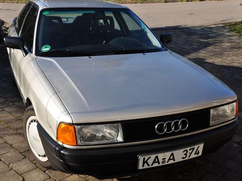 Silber Gebraucht 1988 Audi 80 Limousine | 2.999 € - Bild 1/4