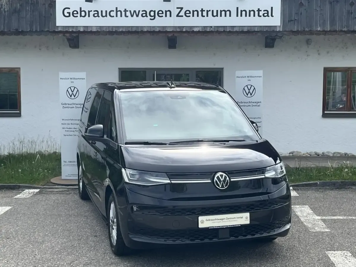 Gebraucht VW Multivan Life 150 PS (110 kW) 2025 Van / Kleinbus