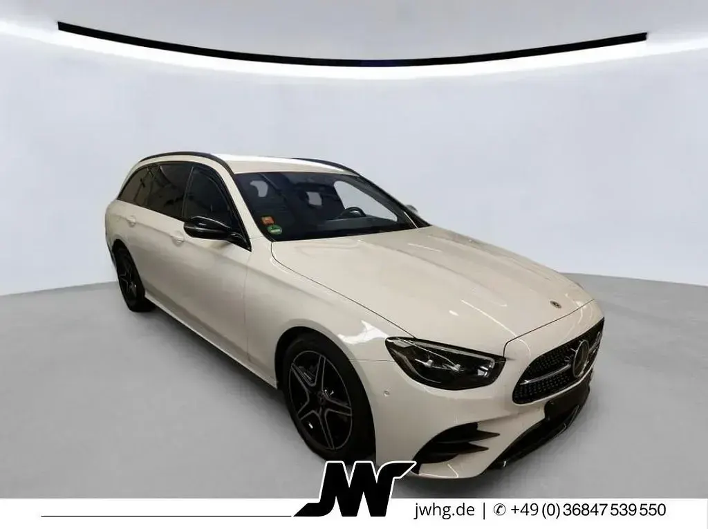 Gebraucht Mercedes E220 AMG line 200 PS (147 kW) 2023 Weiß Limousine