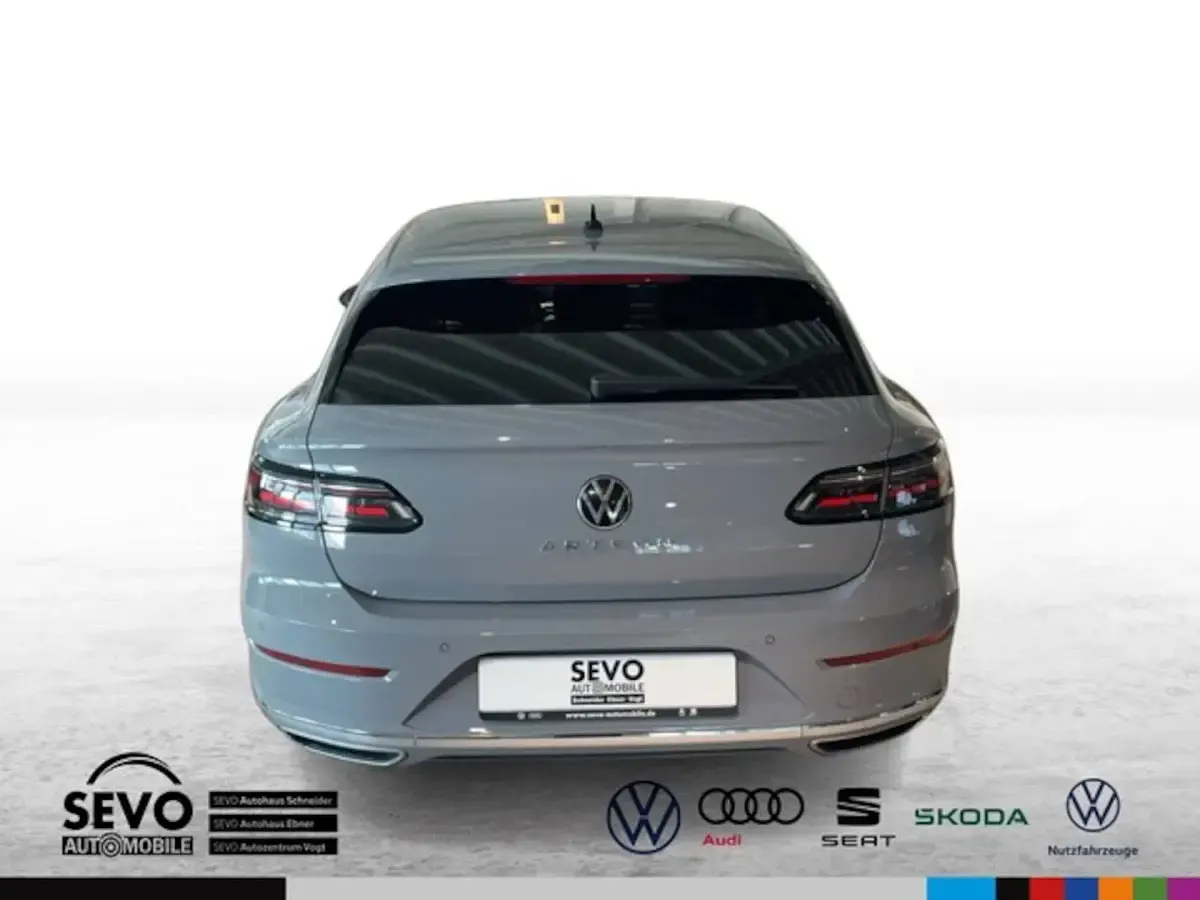 Gebraucht VW Arteon Elegance 190 PS (139 kW) 2023 Grau Limousine