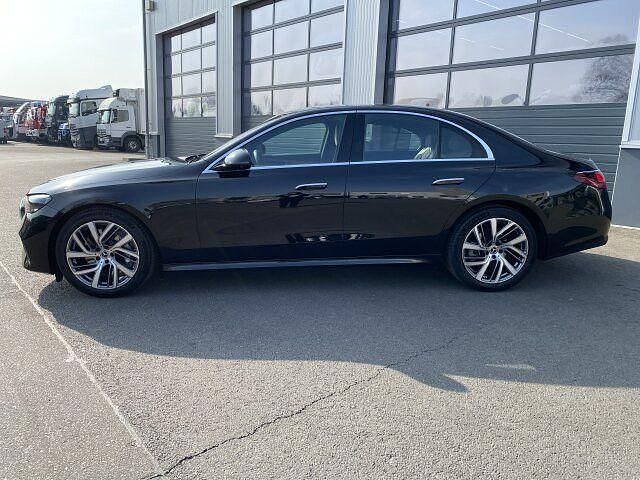 Gebraucht Mercedes E260 204 PS (150 kW) 2024 Limousine