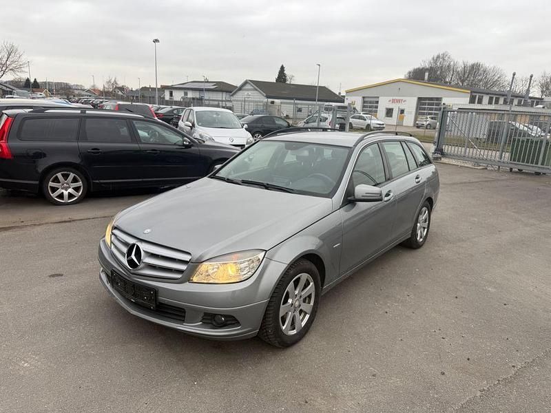 Gebraucht Mercedes C250 204 PS (150 kW) 2010 Silber Kombi