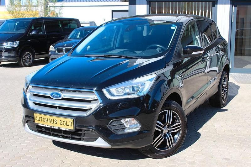 Gebraucht Ford Kuga Titanium 179 PS (131 kW) 2018 Schwarz SUV