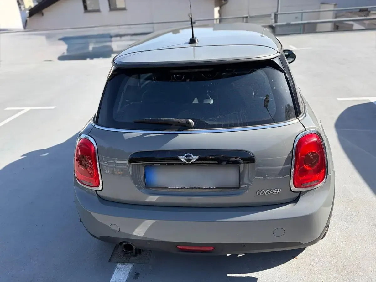 Używany Mini Cooper 136 KM (100 kW) 2018 Szary Hatchback