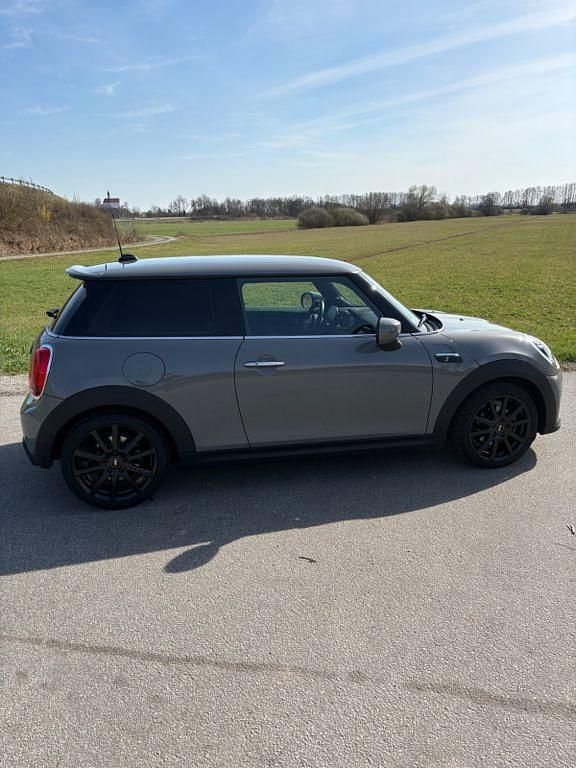 Gebraucht Mini Cooper SE Essential 135 kW (184 PS) 2021 Grau Kleinwagen