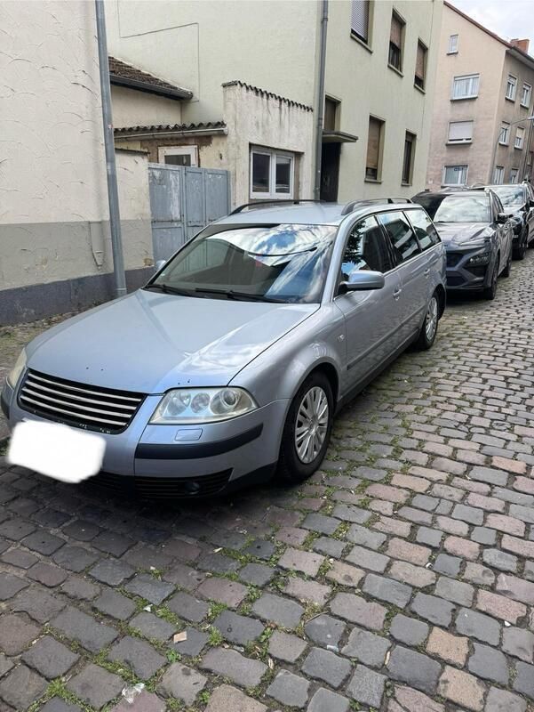 Silber Gebraucht 2001 VW Passat Kombi | 1.700 € (Fairer Preis) - Bild 1/4