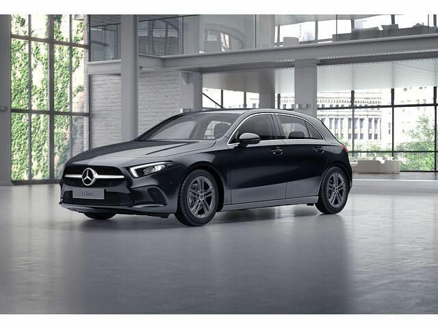 Gebraucht Mercedes A200 Progressive 162 PS (119 kW) 2018 Metalliclack kosmosschwarz Limousine