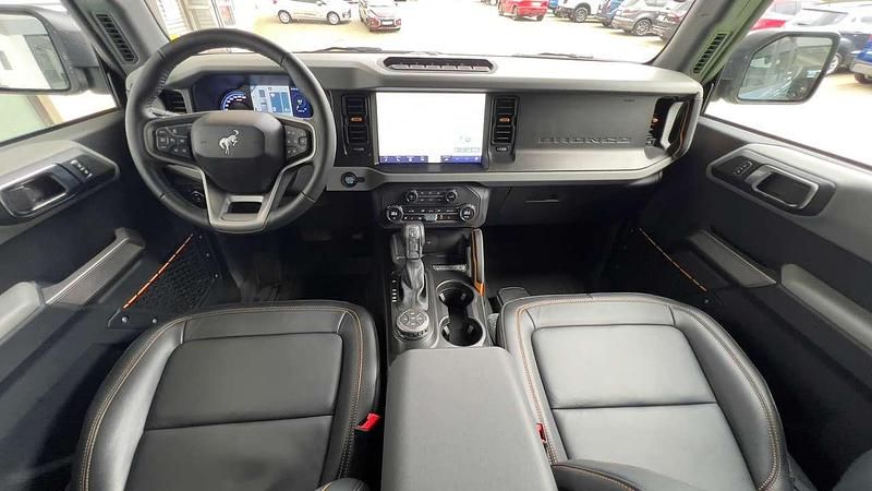 Neu Ford Bronco 334 PS (245 kW) 2026 Iridiumschwarz SUV